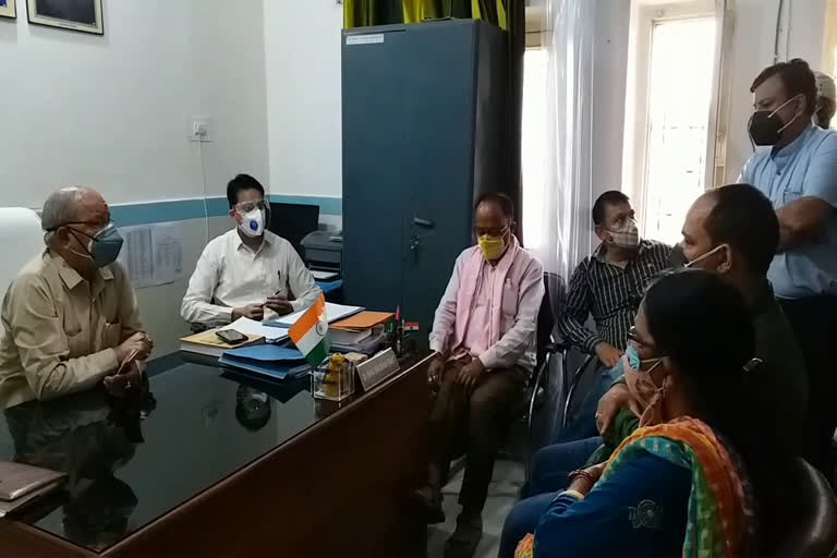 उत्तराखंड : बंशीधर भगत पर रणजीत रावत का तंज , डॉक्टर था अपराधी, तो उसे सजा क्यों नहीं दी ?
