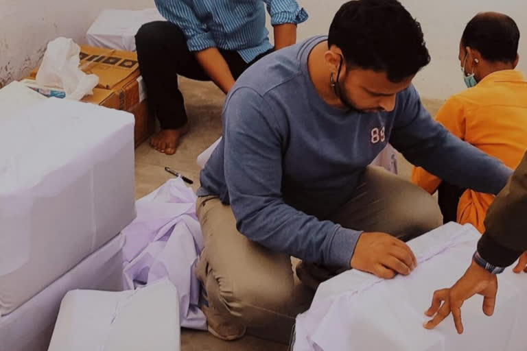 उत्तराखंड : अल्मोड़ा के चोपड़ाथल में 320 किलो अवैध विस्फोटक बरामद हुआ , एक गिरफ्तार