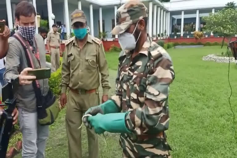 उत्तराखंड हल्द्वानी : सीएम के कार्यक्रम स्थल के पास मिले सांप से हड़कंप