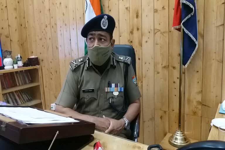 उत्तराखंड : बुजुर्ग की जमीन पर कब्जा कर रहे भू माफिया, डीजीपी ने दिए जांच के आदेश
