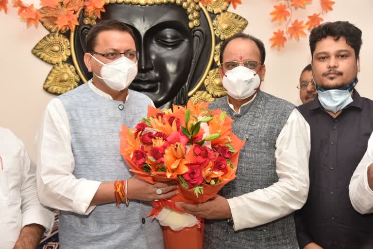 उत्तराखंड : मुख्यमंत्री पुष्कर सिंह धामी ने दिल्ली में केंद्रीय रक्षा व पर्यटन राज्यमंत्री अजय भट्ट और भाजपा के राष्ट्रीय मीडिया प्रभारी अनिल बलूनी से शिष्टाचार भेंट की