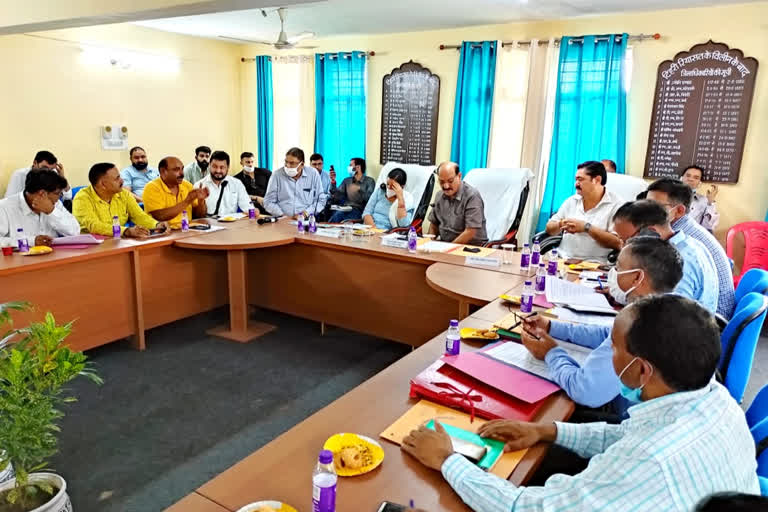 उत्तराखंड टिहरी ब्रेकिंग न्यूज़ : कुंजापुरी पर्यटन विकास मेले की तैयारियों को लेकर कैबिनेट मंत्री सुबोध उनियाल ने शीर्ष अधिकारियों के साथ बैठक की , मेला 7 अक्टूबर से 13 अक्टूबर तक चलेगा