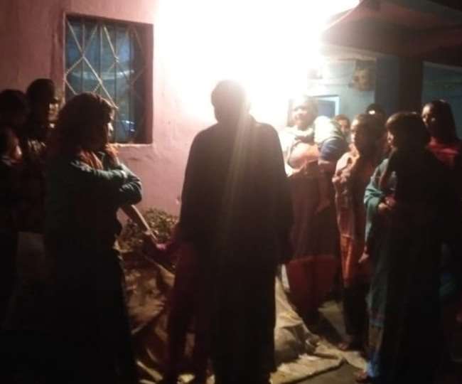 उत्तराखंड टिहरी न्यूज़ : सरोट गांव में भूस्खलन , खाली किए घर छह परिवारों ने