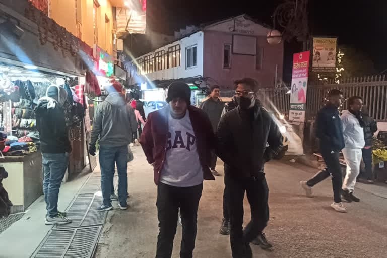 उत्‍तराखंड न्यूज़ : मसूरी में अलाव नहीं जल रहा तो ठंड से कैसे बचेंगे , लोग परेशान