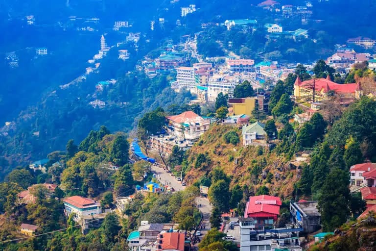 उत्‍तराखंड न्यूज़ : मसूरी जाने वाले यात्री ध्यान दें! अब निगेटिव आरटी-पीसीआर रिपोर्ट के बिना होटल का कमरा नहीं मिलेगा।