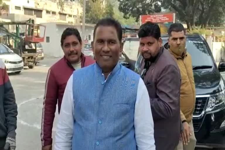 उत्‍तराखंड न्यूज़ : विरोधियों पर फिर भड़के देशराज कर्णवाल, कहा- एकलव्य की तरह विरोधियों का मुंह बाणों से बंद कर देंगे