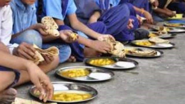 उत्‍तराखंड न्यूज़ : चंपावत में अब दलितों ने ऊंची जाति के महिला के हाथ का बना खाने से किया इनकार