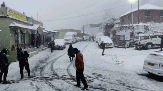 उत्‍तराखंड न्यूज़ : मसूरी में बदला मौसम, बढ़ी ठंड