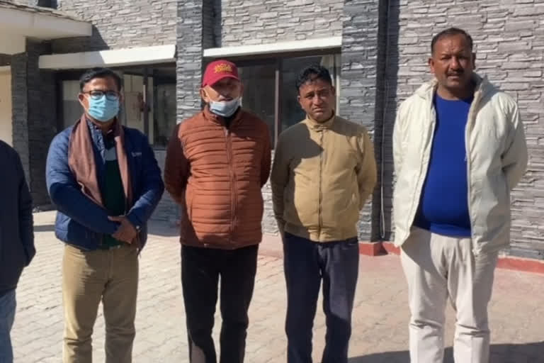 उत्‍तराखंड न्यूज़ : प्रशासन पर लगाया कांग्रेस ने दुर्भावना से कार्य करने का आरोप, दबंगों के खिलाफ कार्रवाई करने की मांग