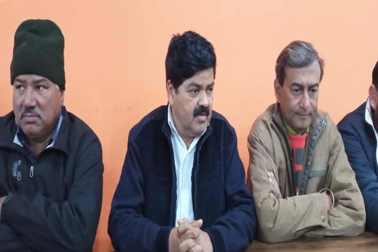 उत्‍तराखंड न्यूज़ : कांग्रेस प्रदेश अध्यक्ष गणेश गोदियाल ने सरकार पर बैक डेट में शासनादेश जारी करने और भ्रष्टाचार में लिप्त होने का आरोप लगाया