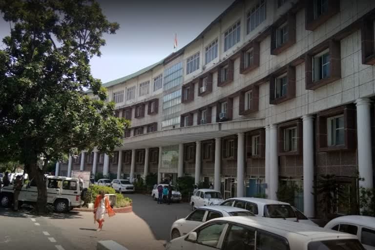 उत्‍तराखंड न्यूज़ : आबकारी आयुक्त की जिम्मेदारी हरीश चंद्र सेमवाल को सौंपी गई , जारी हुआ शासनादेश