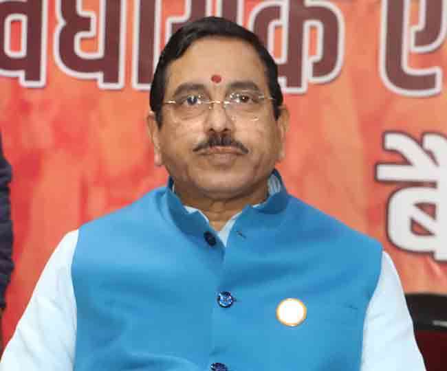 उत्तराखंड चुनाव 2022: केंद्रीय मंत्री प्रल्हाद जोशी ने कांग्रेस पर साधा निशाना, कहा- उत्तराखंड के विरोधी आज स्वाभिमान की बात कर रहे हैं