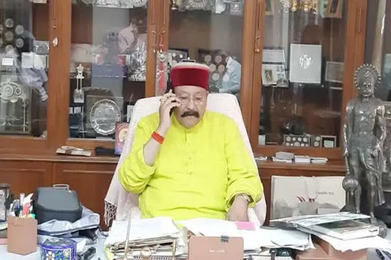 उत्‍तराखंड न्यूज़ : सतपाल महाराज एक बार फिर हुए कोरोना संक्रमित , स्टाफ के लिए सैंपल, आइसोलेट हुए