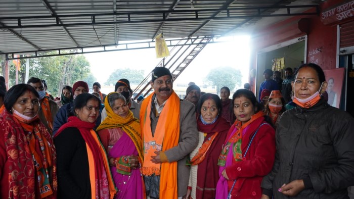 उत्‍तराखंड डोईवाला न्यूज़ : बीजेपी का जनसंपर्क बारिश के बावजूद नहीं रुका