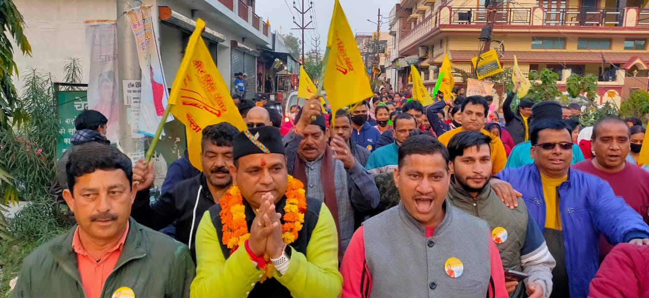 उत्‍तराखंड ब्रेकिंग न्यूज़ : निर्दलीय प्रत्याशी बीर सिंह पंवार ने कहा अभी तक नेताओं ने टिहरी विस्थापितों के योगदान पर कभी गंभीरता से ध्यान नहीं दिया और राजनीति की