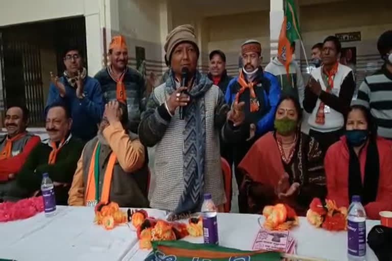 उत्‍तराखंड कोटद्वार न्यूज़ : 2 बच्चों के साथ पिता को कौन लैंसडाउन में ढूंढ रही है , बीजेपी विधायक दलीप रावत को फोन किसने किया ?