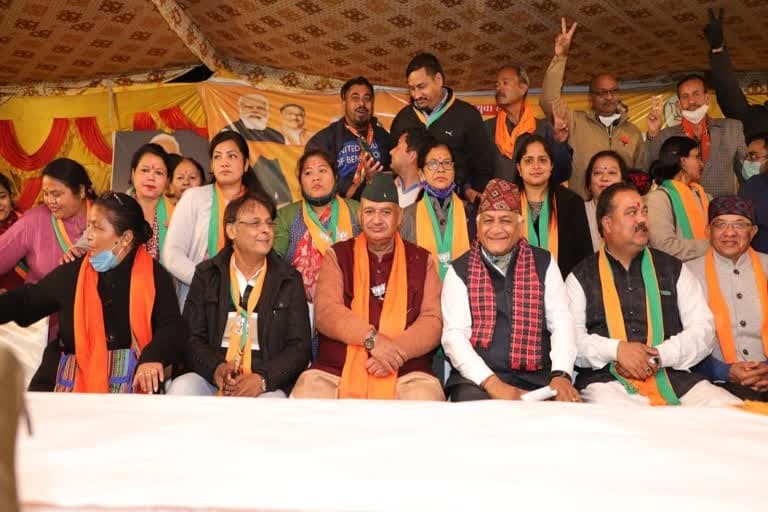 उत्‍तराखंड मसूरी न्यूज़ : जनरल वीके सिंह ने मांगे गणेश जोशी के लिए वोट, ये अपील मतदाताओं से की