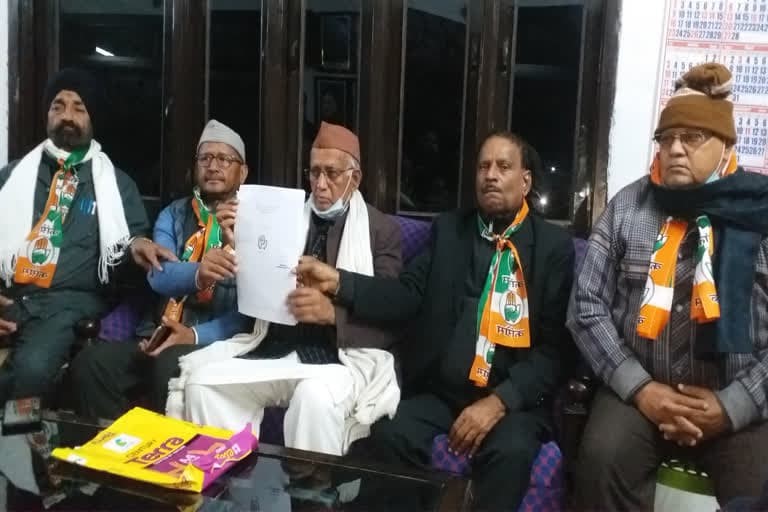 उत्‍तराखंड न्यूज़ हल्द्वानी : लालकुआं के पूर्व विधायक हरीश चंद्र दुर्गापाल बोले हरीश रावत के लालकुआं से चुनाव लड़ने से भाजपा घबरा गई है
