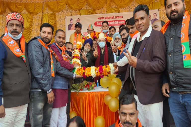 उत्‍तराखंड न्यूज़ काशीपुर : अजय भट्ट ने काशीपुर में त्रिलोक चीमा के पक्ष में की जनसभा , बागियों को लेकर कही ये बात