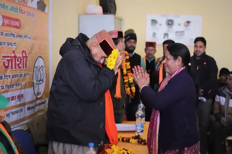 उत्‍तराखंड मसूरी न्यूज़ : भाजपा प्रत्याशी गणेश जोशी ने घर-घर जाकर प्रचार किया, वोट के रूप में मांगा आशीर्वाद