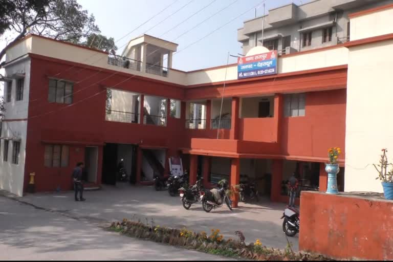 उत्‍तराखंड देहरादून न्यूज़ : सड़क हादसे में सेना के जवान की मौत, छुट्टी पर घर आया था