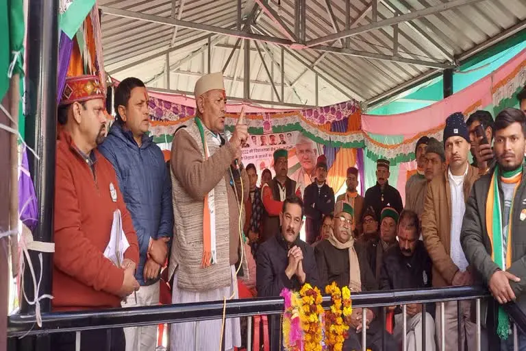 उत्‍तराखंड मसूरी न्यूज़ : पूर्व केंद्रीय मंत्री ने धनौल्टी विस. में किया चुनाव प्रचार, मांगे कांग्रेस प्रत्याशी के लिए वोट