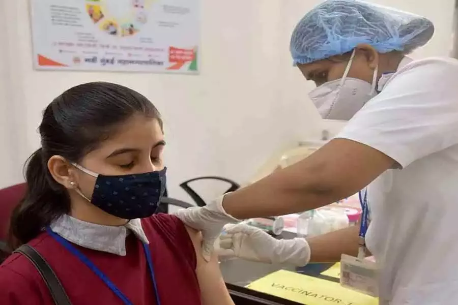 उत्‍तराखंड न्यूज़ : 12 से 15 साल के बच्चों को जल्द मिलेगी कोरोना की वैक्सीन, जानिए कब से शुरू होगा टीकाकरण