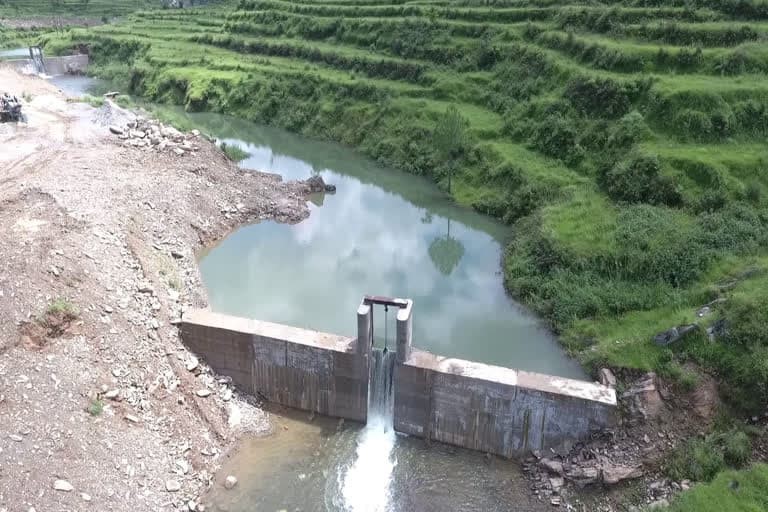 पौड़ी उत्‍तराखंड न्यूज़ : ल्वाली झील बजट के अभाव में अधर में लटकी , काम चार माह से ठप