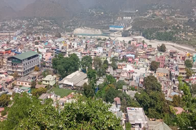 पौड़ी उत्‍तराखंड न्यूज़ : 20 हजार लीटर मुफ्त पानी श्रीनगरवासियों को मिलेगा , जारी हुआ शासनादेश