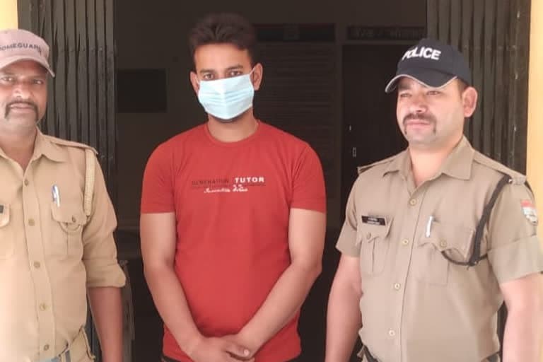 थराली उत्‍तराखंड न्यूज़ : थराली में नाबालिग लड़की से दुष्कर्म के आरोप में एक व्यक्ति को हिरासत में लिया गया है