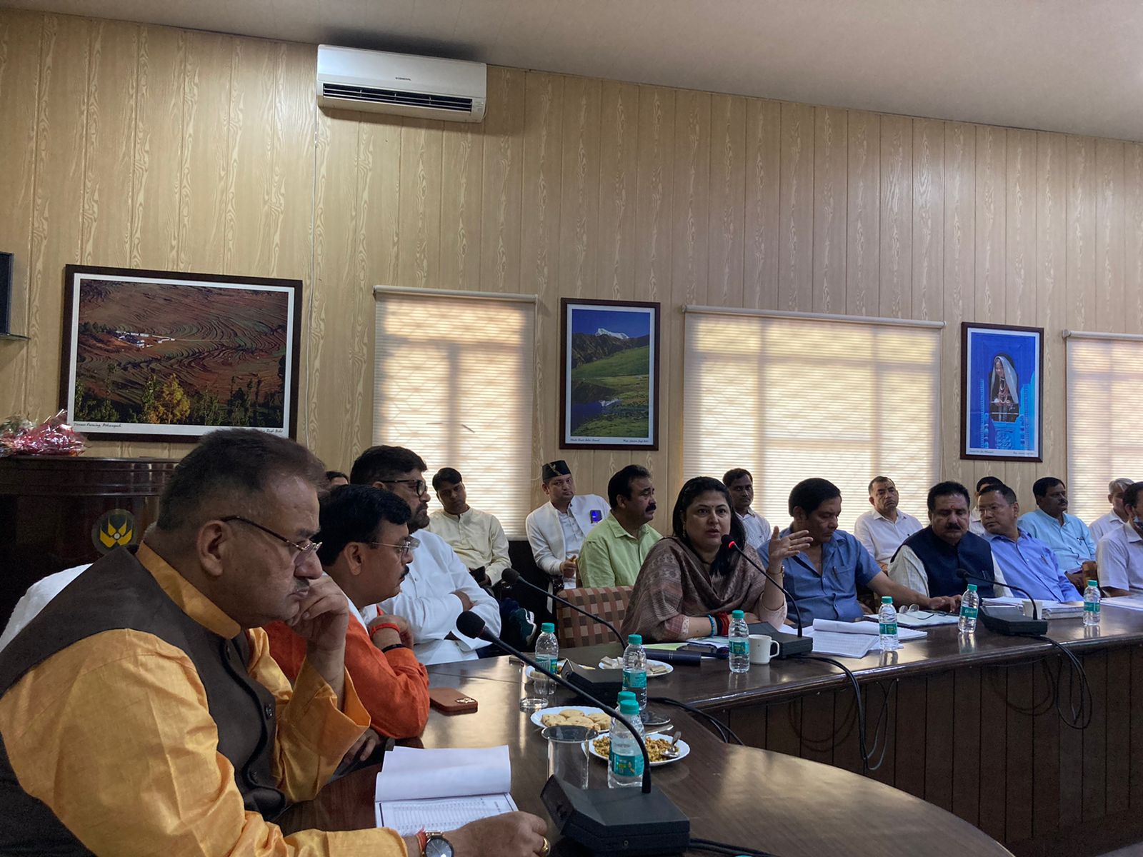 उत्‍तराखंड ब्रेकिंग न्यूज़ : जब टीडीसी, घाटे से उबर जाय तब स्वीकार करूंगा गुलदस्ते : कृषि मंत्री।