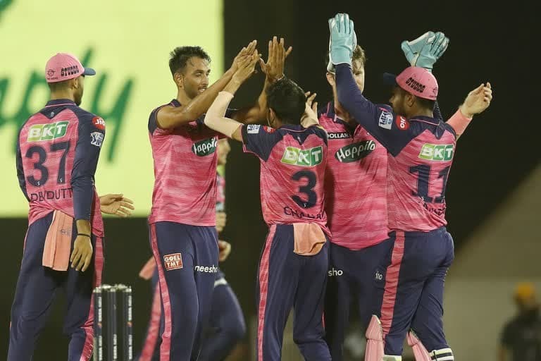 ट्रेंट बोल्ट की शानदार गेंदबाजी की बदौलत राजस्थान रॉयल्स ने लखनऊ सुपर जायंट्स को 24 रन से हराया