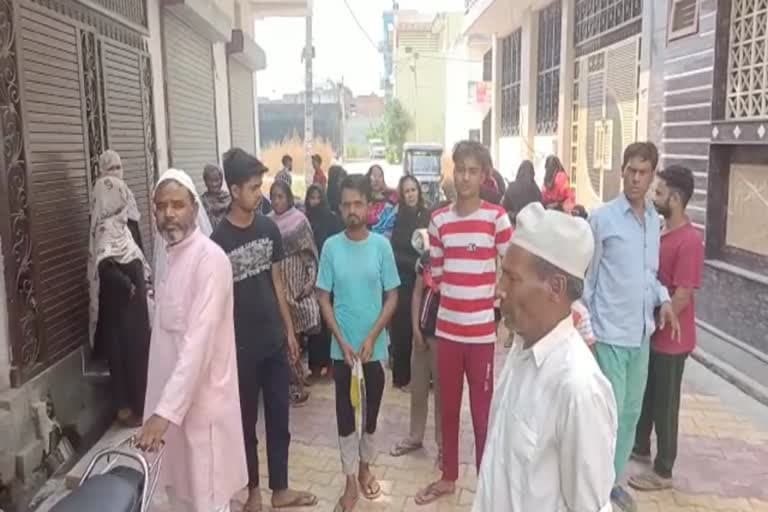 उत्‍तराखंड न्यूज़ : खाद्य विभाग की वेबसाइट मैंगलोर में नहीं चल रही , राशन की दुकान से खाली लौट रहे लोग