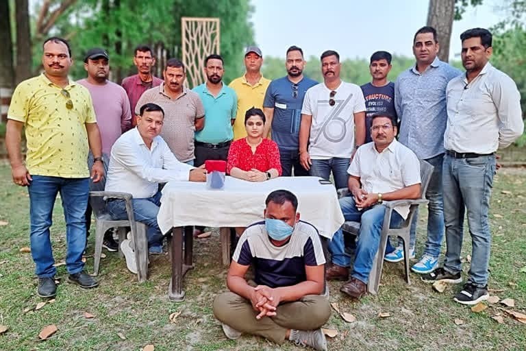उत्तराखंड न्यूज: वन्यजीव तस्कर को उत्तराखंड एसटीएफ ने किया गिरफ्तार, भालू की पित्त 138 ग्राम बरामद