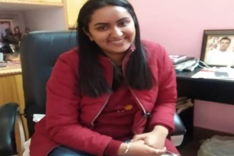 पिथौरागढ़ उत्‍तराखंड न्यूज़ : उत्तराखंड की दीक्षा जोशी तीसरे प्रयास में आईएएस बनीं, 19वीं रैंक हासिल की, पिता हैं बीजेपी प्रवक्ता