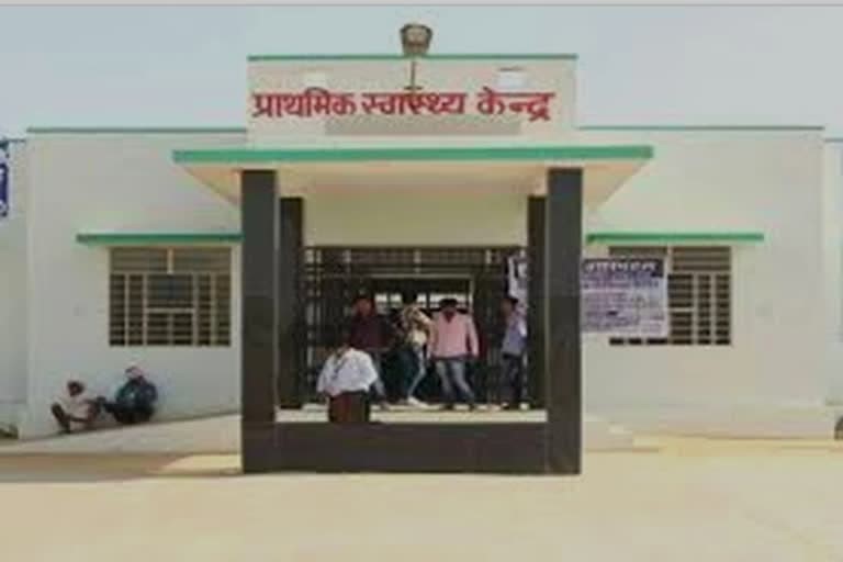 पौड़ी गढ़वाल उत्‍तराखंड न्यूज़ : पौड़ी डीएम के निरीक्षण में अस्पताल से गायब मिले कर्मचारी, कर्मचारियों को लगाई फटकार