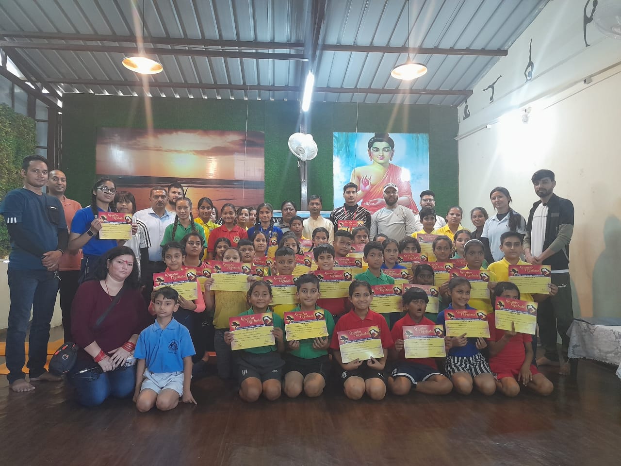 उत्‍तराखंड न्यूज़ : देहरादून कैवल्या योगशाला में आज 14 से 16 आयु वर्ग के लिए प्रतियोगिता का आयोजन किया गया