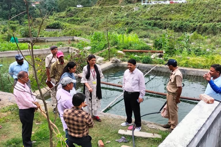 उत्‍तराखंड न्यूज़ : जल शक्ति मिशन की टीम ने केदारघाटी के विभिन्न गांवों का किया दौरा, ग्रामीणों से की चर्चा