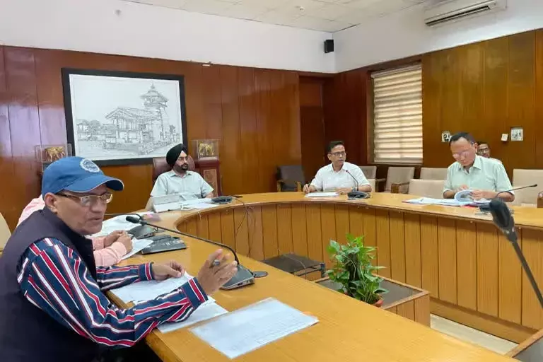 उत्तराखंड न्यूज : सचिवालय में अमृत सरोवर योजना की मुख्य सचिव डॉ. एस. एस. संधु ने समीक्षा की ,अधिकारियों को दिए आवश्यक निर्देश