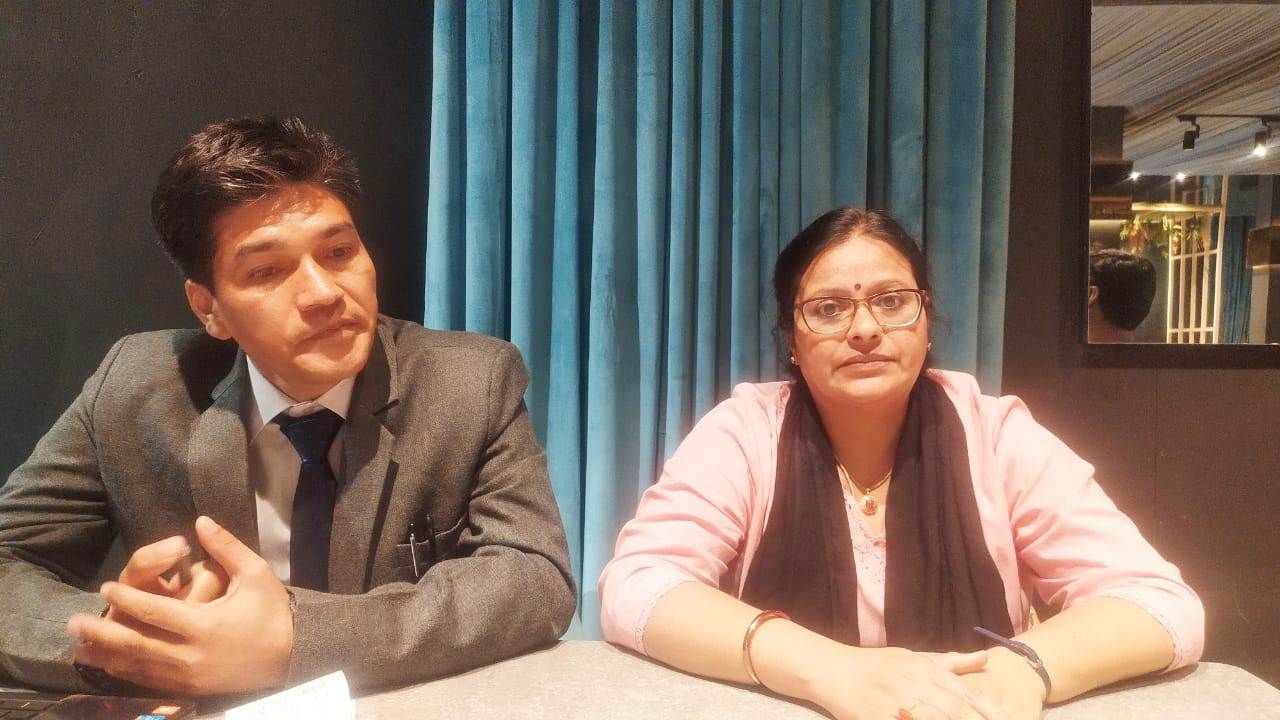 मसूरी उत्‍तराखंड न्यूज़ : हिंदी माध्यम के विद्यालयों में विद्यार्थियों के भविष्य निर्माण की नि:शुल्क जानकारी दी जायेगी.