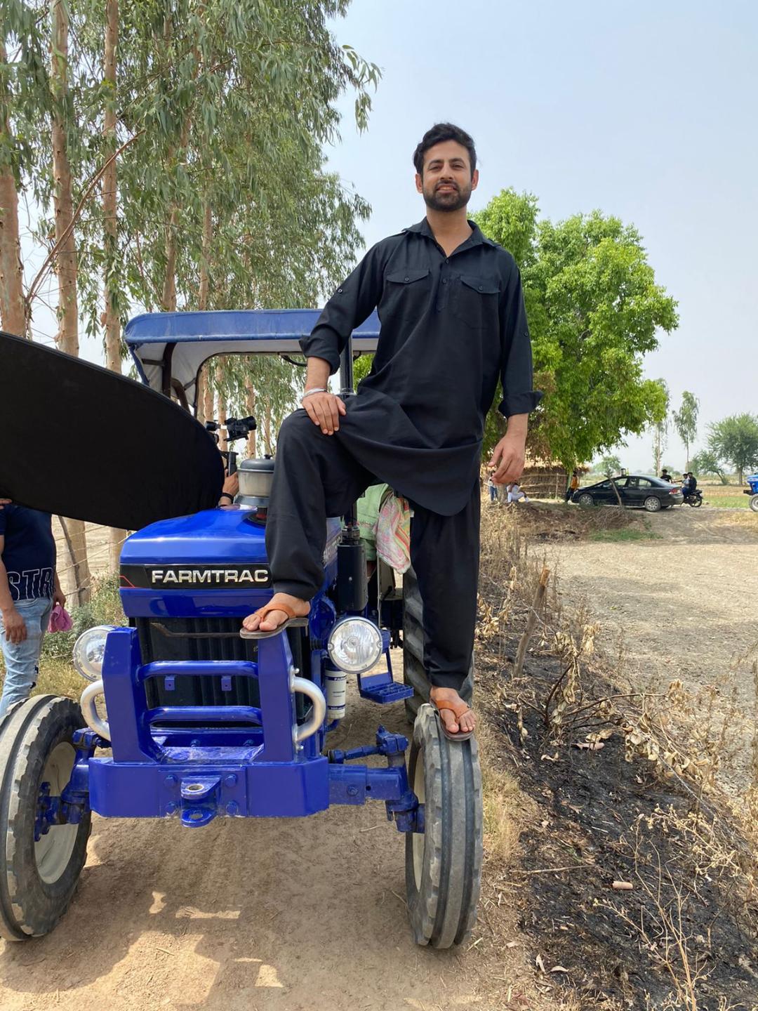 बॉलीवुड न्यूज़ :  बॉलीवुड व साउथ इंडस्ट्री के उभरते सितारे अभिनेता जीत राय दत्त का हरियाणवी सांग हुवा रिलीज़