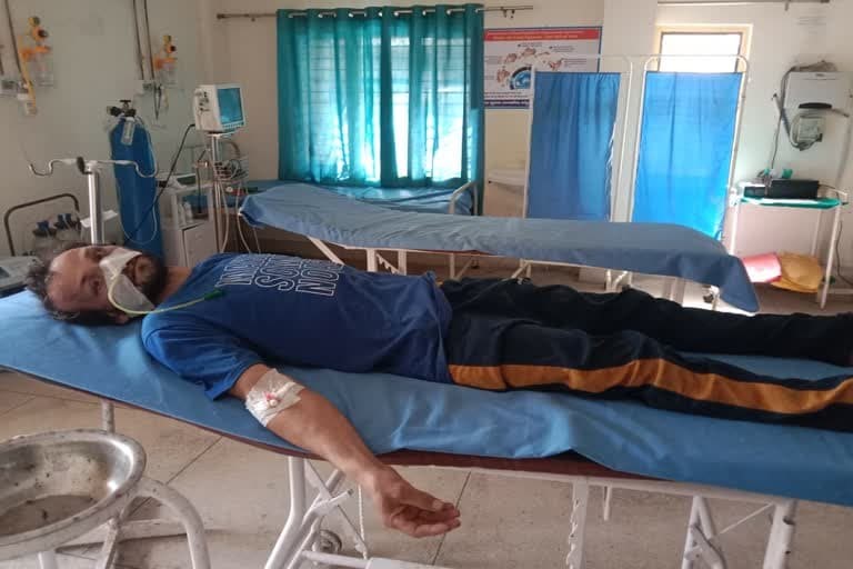 टिहरी गढ़वाल उत्‍तराखंड न्यूज़ : जहर खाने से होटल कर्मचारी की हालत नाजुक, मालिक पर लगे गंभीर आरोप