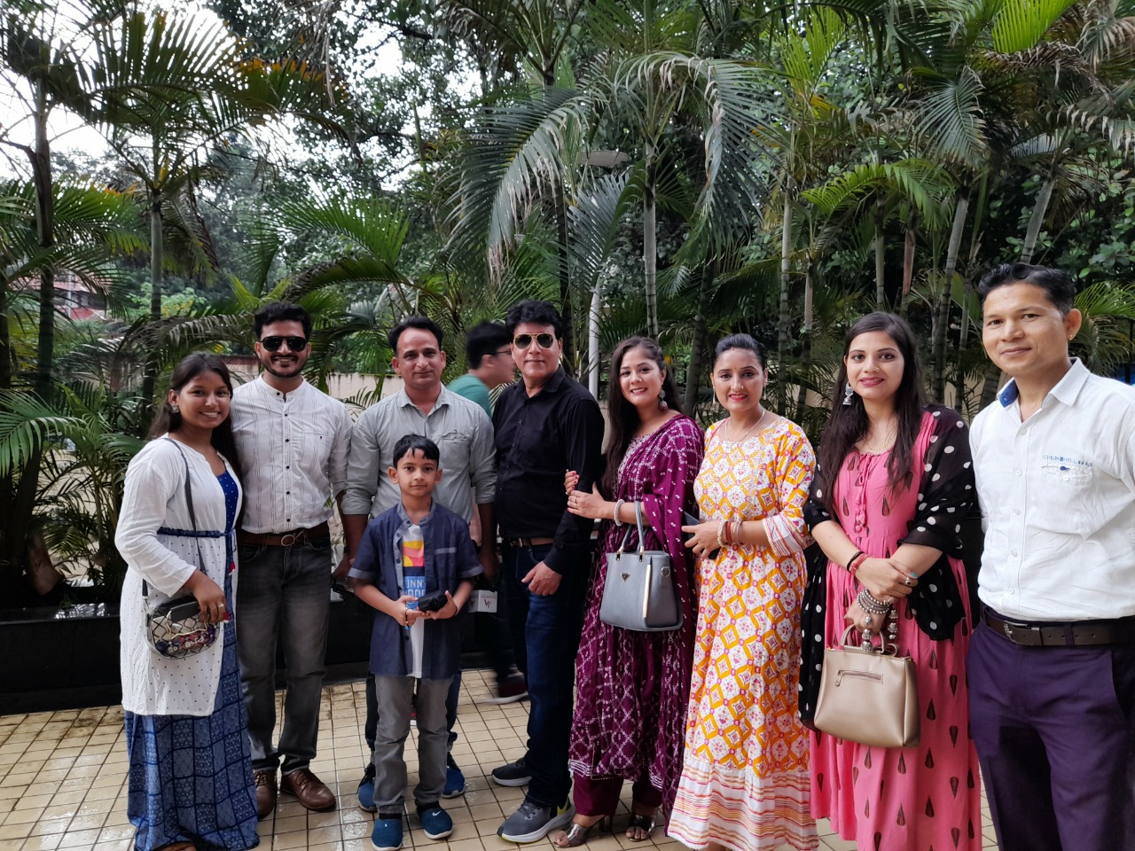 उत्‍तराखंड न्यूज़ : गढ़वाली फीचर फिल्म थोकदार शुक्रवार को रिलीज हुई , पहले ही दिन लोगो का काफ़ी प्यार मिला , वीडियो में देखिये फिल्म के मुख्य कलाकारों से बातचीत के कुछ मुख्य अंश