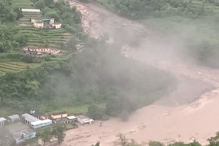 श्रीनगर : बारिश से उत्तराखंड में तबाही, बादल फटने से यमकेश्वर में वृद्धा की मौत, टिहरी में हाहाकार