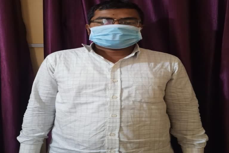 देहरादून : 28वीं गिरफ्तारी यूकेएसएसएससी वीपीडीओ पेपर लीक मामले में , पूर्व कर्मचारी लखनऊ प्रिंटिंग प्रेस का गिरफ्तार