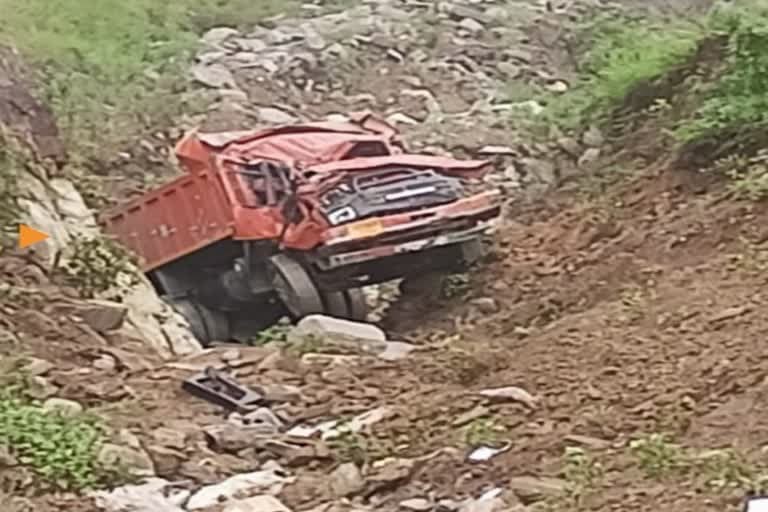 खटीमा : बीजेपी बूथ अध्यक्ष की चंपावत-टनकपुर एनएच पर हुए दर्दनाक हादसे में मृत्यु