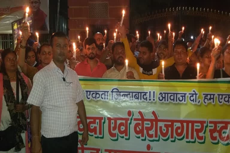 देहरादून : बेरोजगारों का हल्ला बोल नर्सिंग भर्ती शुरू करने की मांग को लेकर, आत्मदाह की चेतावनी दी