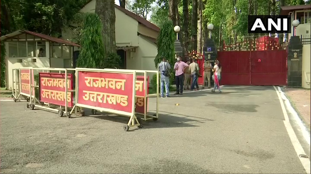 मसूरी नगर पालिका अध्यक्ष अनुज गुप्ता व ईओ पर लगे घोटालों के गंभीर आरोप, राज्यपाल से जांच की मांग