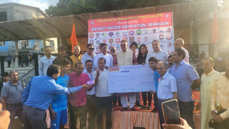 देहरादून : फुटबॉल कार्यक्रम के समापन एवं पुरस्कार वितरण कार्यक्रम में मंत्री गणेश जोशी ने किया प्रतिभाग