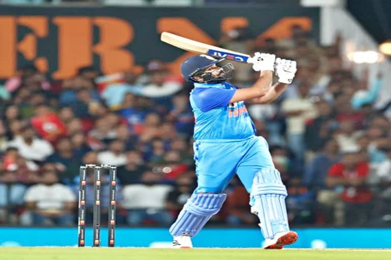 क्रिकेट : कप्तान रोहित शर्मा की तूफानी पारी के कारण भारत ने ऑस्ट्रेलिया को छह विकेट से हराया ,सीरीज एक एक से बराबर